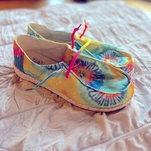 Women’s Shoes that look like Dude’s